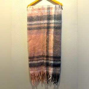 Think pink plaid wooly scarf